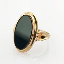 Goldring mit Onyx Cabochon