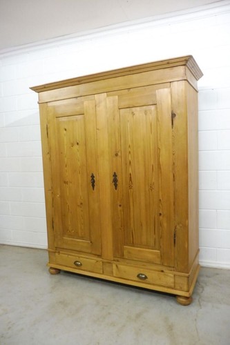 Antiker kleiderschrank schrank - antiker,