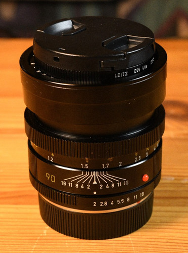 Leica 90mm summicron - f2,
