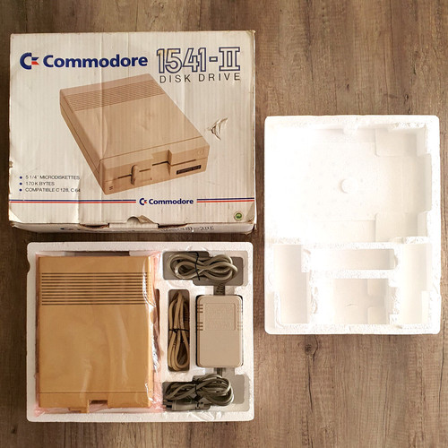Commodore c64 model - 64,