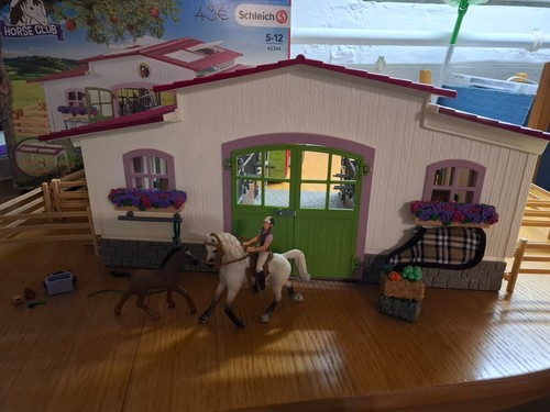 Schleich reiterhof stall mit - schleich,