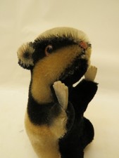 X-39361	Steiff Dachs, mit Holzwolle gestopft, H. ca. 14 cm