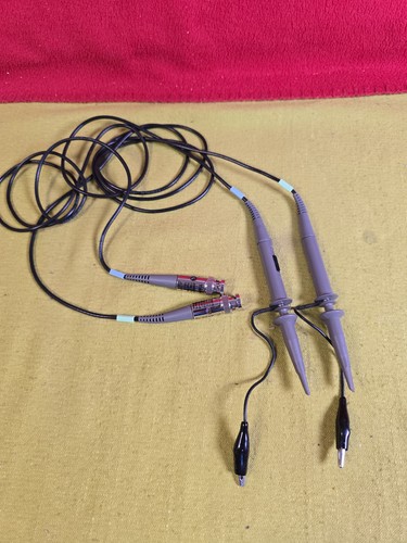 Tektronix voltage probe - probe, p2220