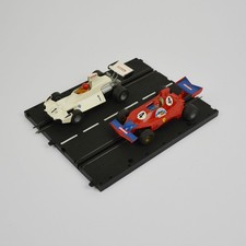 2 x Formel 1 Rennwagen - Carrera Universal 132 - Ferrari F1 Niki Lauda - Brabham