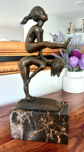 Bronzefigur spielende kinder - bronzefigur,