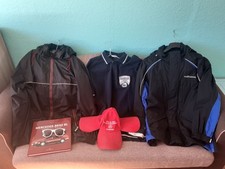 Set Mercedes Merch Werbung