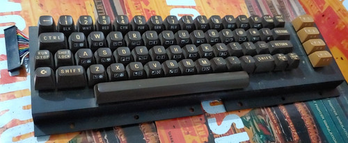Commodore breadbin keyboard - commodore,