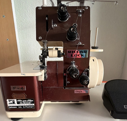 Riccar overlock - f-4,