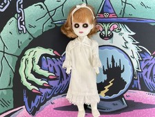 Living Dead Dolls She Who Walks The Night Serie 29 