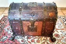 Antike Truhe Historisch innen