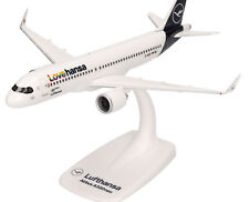 Lufthansa - Lovehansa - Airbus A320neo - 1:200 - Herpa Snap-Fit 613880 Modell