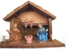 klassische  weihnachtskrippe komplett, 24x18x10 cm, 5 figuren, stall aus holz