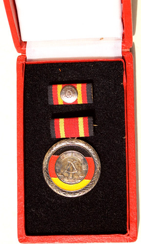 29942f ddr verdienst - 29942f, verdienst-medaille