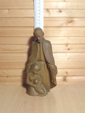 Blockkrippe " Heilige Familie " aus Holz geschnitzt, ca. 21 cm hoch