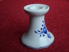 Kerzenhalter Zwiebelmuster