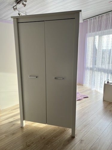 kinderkleiderschrank