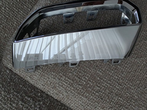Audi blende auspuff links - q5,