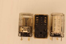 10 Stk HF Relais Nr611  Zettler AZ 427-342 6-14VDC  2 Wechsler HF Drahtkontakte