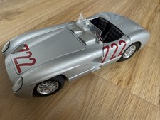 Maisto Mercedes Benz 300 SLR