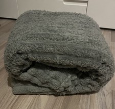 Große Wolldecke Kuscheldecke 200x230 cm Grau
