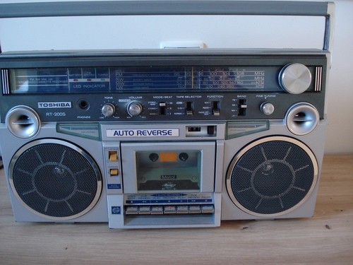 Radio cassetten recorder - radio,