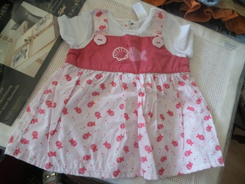 Puppenkleid für eine puppe - eine,