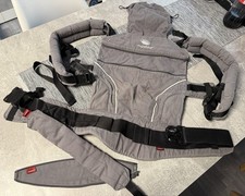 Verstellbarer und vielseitiger Tragesitz für Babys und Kleinkinder (3,5-20 kg)