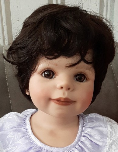Künstlerpuppe baby leonie - ",
