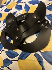 Schwarze Leder