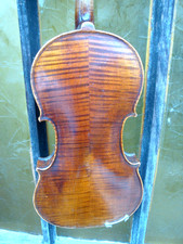 Sehr alte Geige - Very old violin
