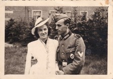 Foto - Soldat mit Orden und