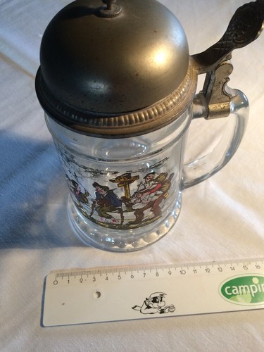 Bemalter bierkrug aus - bierkrug,