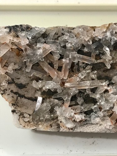 Mineralien besonderheit - mm,