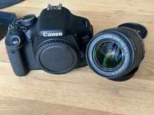 Canon EOS 600D mit EF S 18 55mm IS II Objektiv
