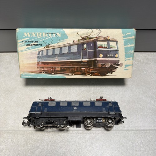 Märklin 3037 lok br 141 - 3037,