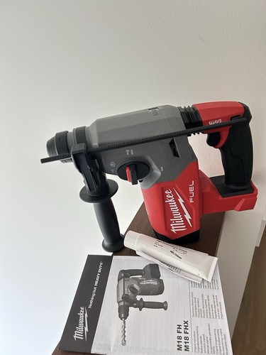Milwaukee m18 18v sds - m18,
