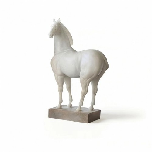 Pferdefigur mit sockel - pferdefigur,
