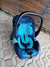 Babyschale inklusive Isofix Station