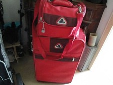 reisetrolly Set von Leonardo in rot 75 l leicht Gebrauchsspur an der Rückseite