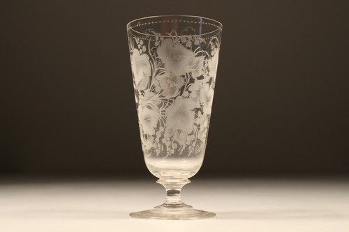 Trichterglas mit vogel und - trichterglas,