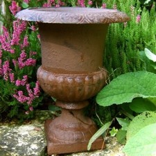 Pflanzkübel, französische