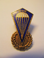 Fallschirmsport-/ Fallschirmsprung Leistungsabzeichen DDR GST Bronze