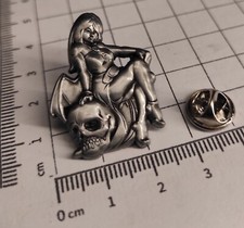 Pin anstecker lady and - pin/anstecker,