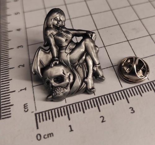 Pin anstecker lady and - pin/anstecker, up