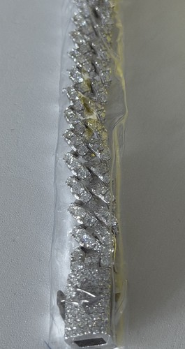 Aporro 8mm 18k - 18k, iced