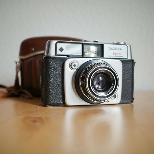 Dacora dignette 8 - dignette, 1:2,8/45mm
