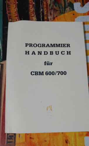 Commodore cbm 600 700 - /,