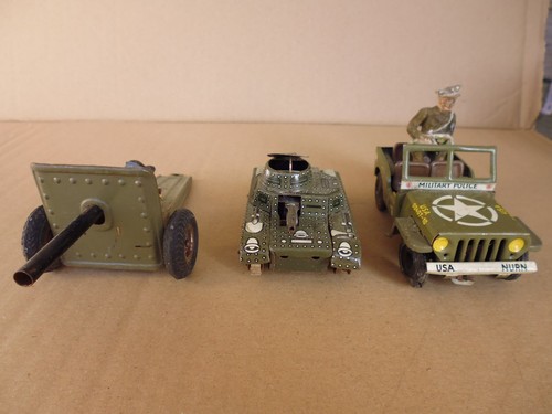 Blechspielzeug jeep panzer - blechspielzeug,