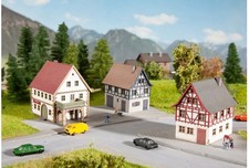 Noch 44310 Dorf-Set 3-teilig 2