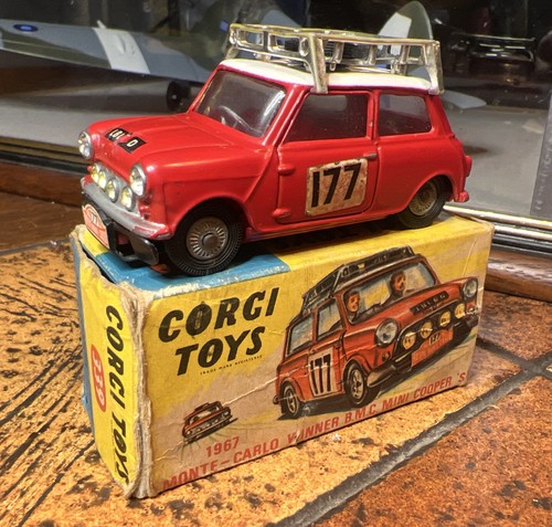 Corgi toys 339 - corgi, b.m.c.